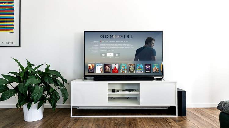 Netflix Date Idea - List of Cheap Date Ideas