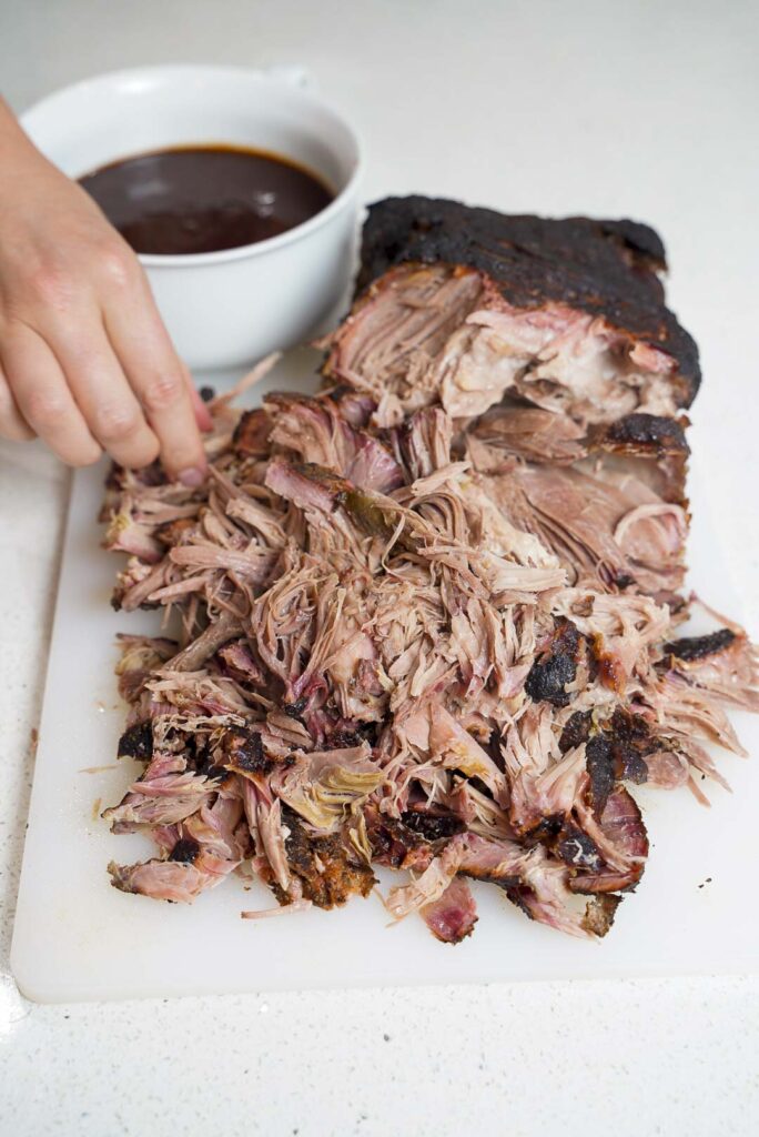 5 Tips for a Perfect Big Green Egg Pork Butt Couple in the Kitchen