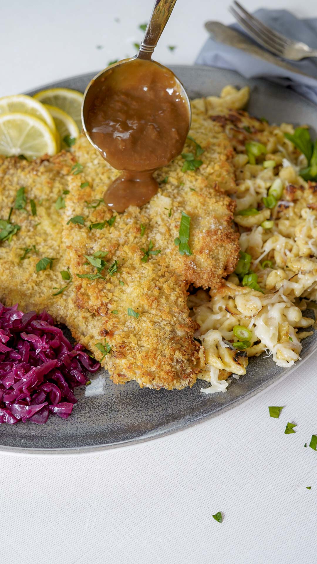 air-fryer-schnitzel-couple-in-the-kitchen