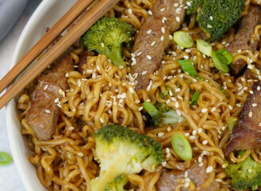 Easy Beef and Broccoli Lo Mein