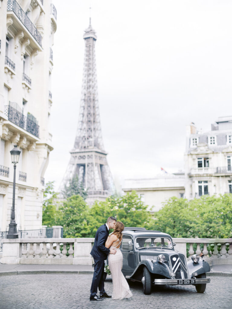 Couple under the eiffel tower in paris