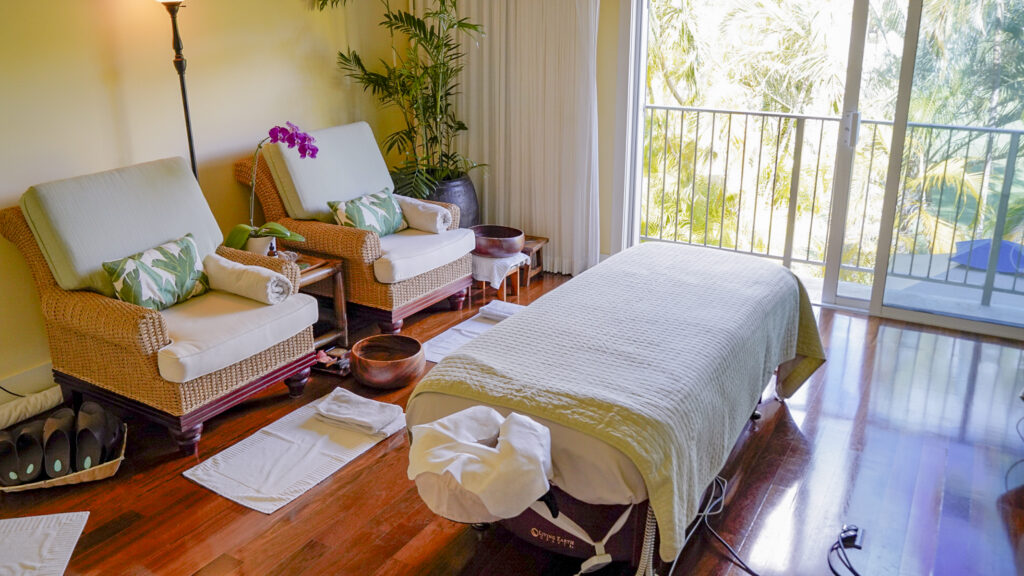Romantic couple's massage at a spa, one of the best romantic things to do in Oahu, Hawaii.