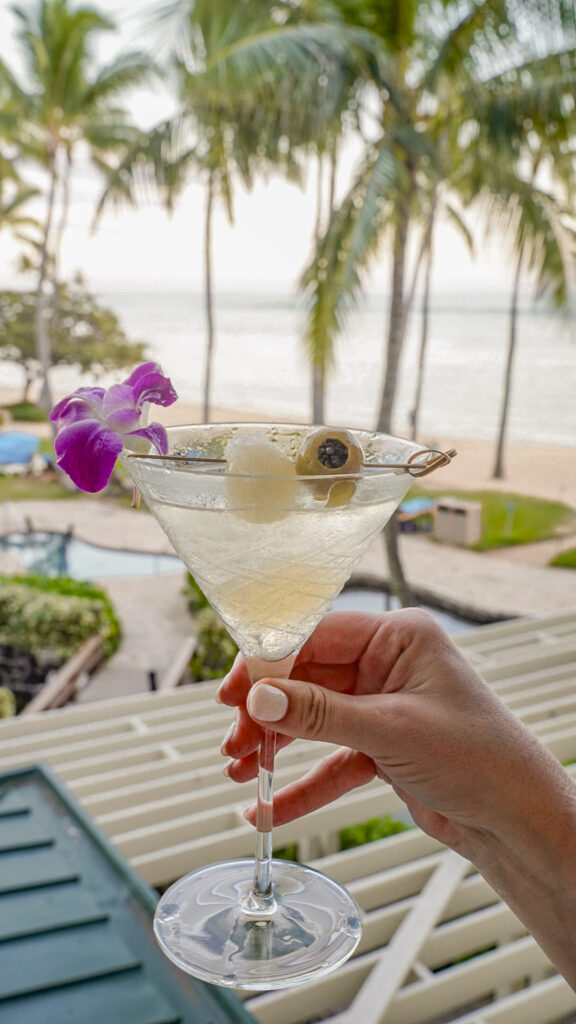 Romantic restaurant in Oahu, Hawaii with a martini.