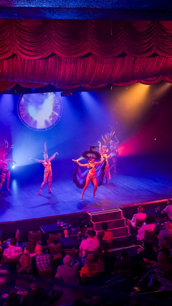 Magic show in downtown Reno.