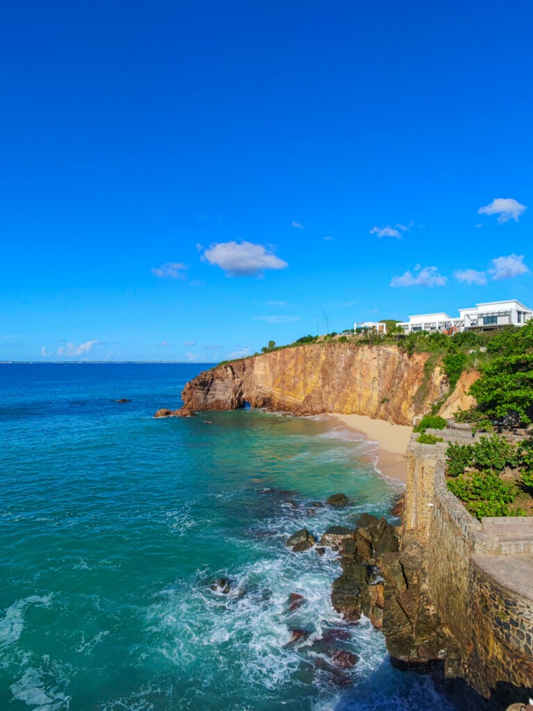 Baie Rouge in St. Martin.