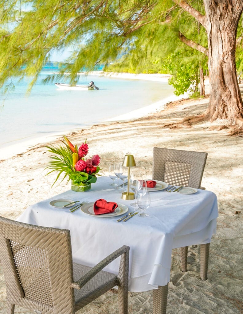 Private dining in Bora Bora, a stop on the Windstar Tahiti French Polynesia cruise.