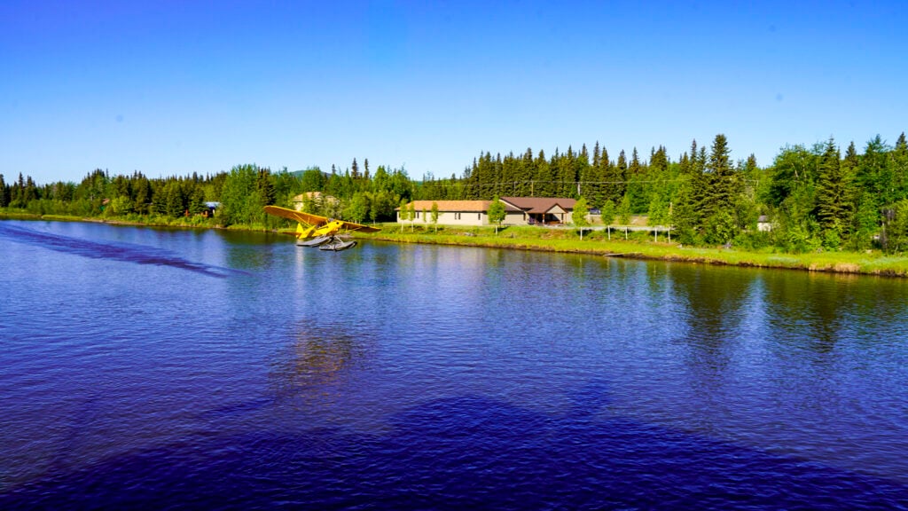 Floar plane demonstration on the Riverboat Discovery tour on the Chena River, one of the best things to do in Fairbanks Alaska in the summer.