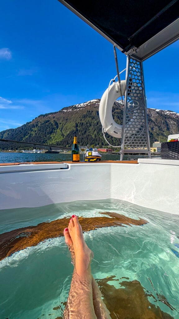 Couple in the Juneau hot tub boat - Things to do in Juneau Alaska from a cruise ship.