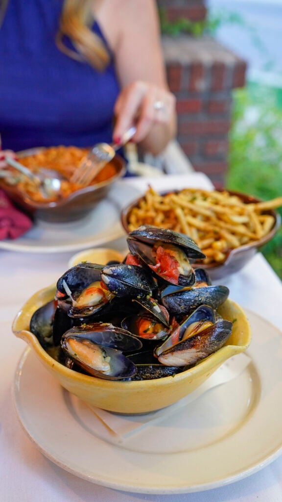A bowl of mussles from one of the best restaurants and bars in Reno.